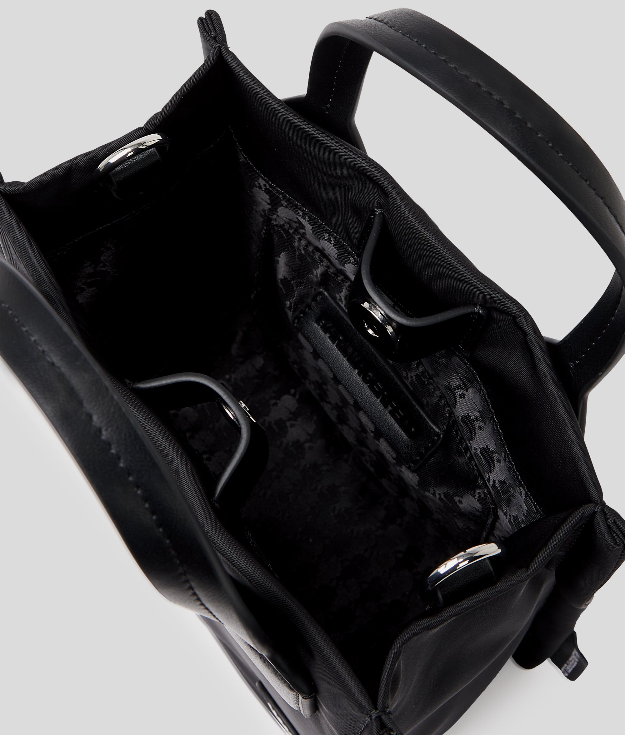 IKON NYLON SMALL SQUARE TOTE BAG - Image 5