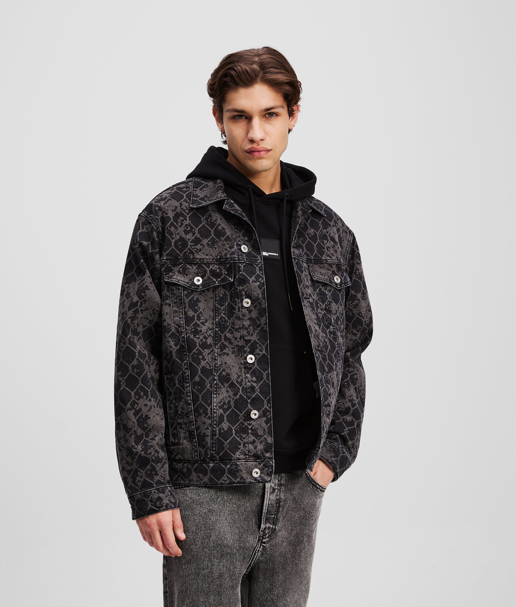 ALL-OVER PRINT DENIM JACKET