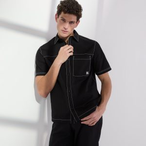 SHORT-SLEEVED CONTRAST STITCH SHIRT