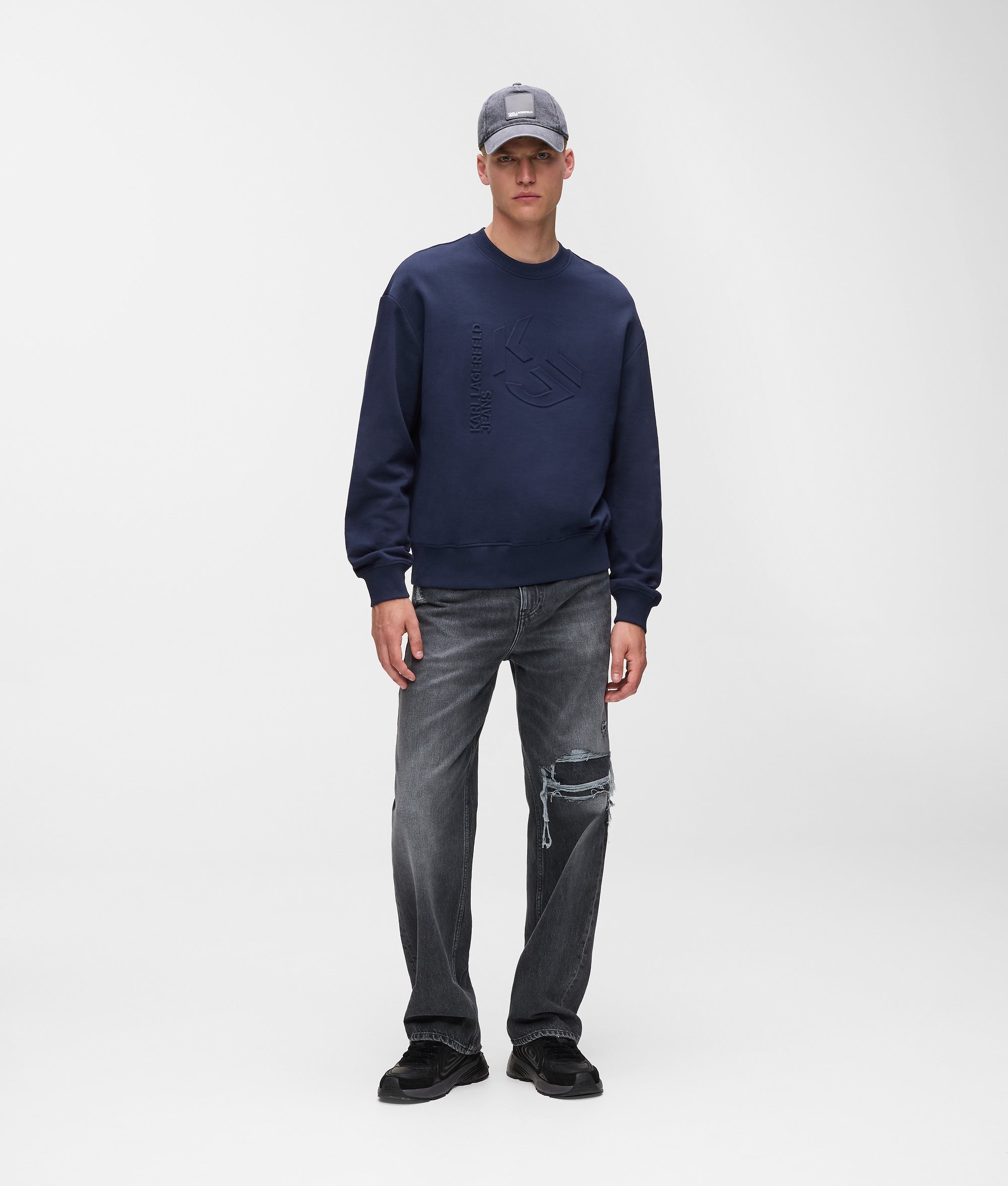 Embossed Monogram sweatshirt - Image 4