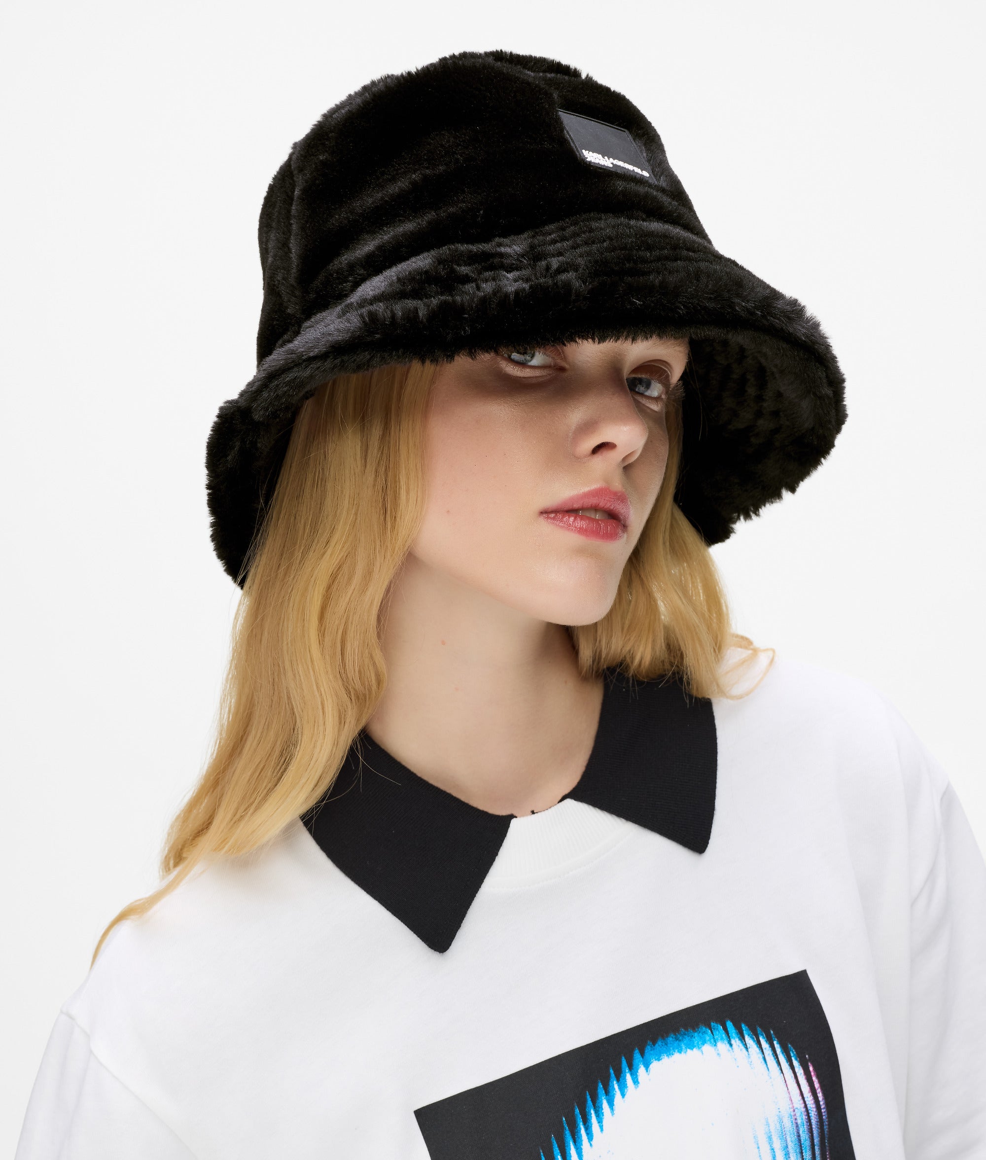 Faux fur bucket hat - Image 2