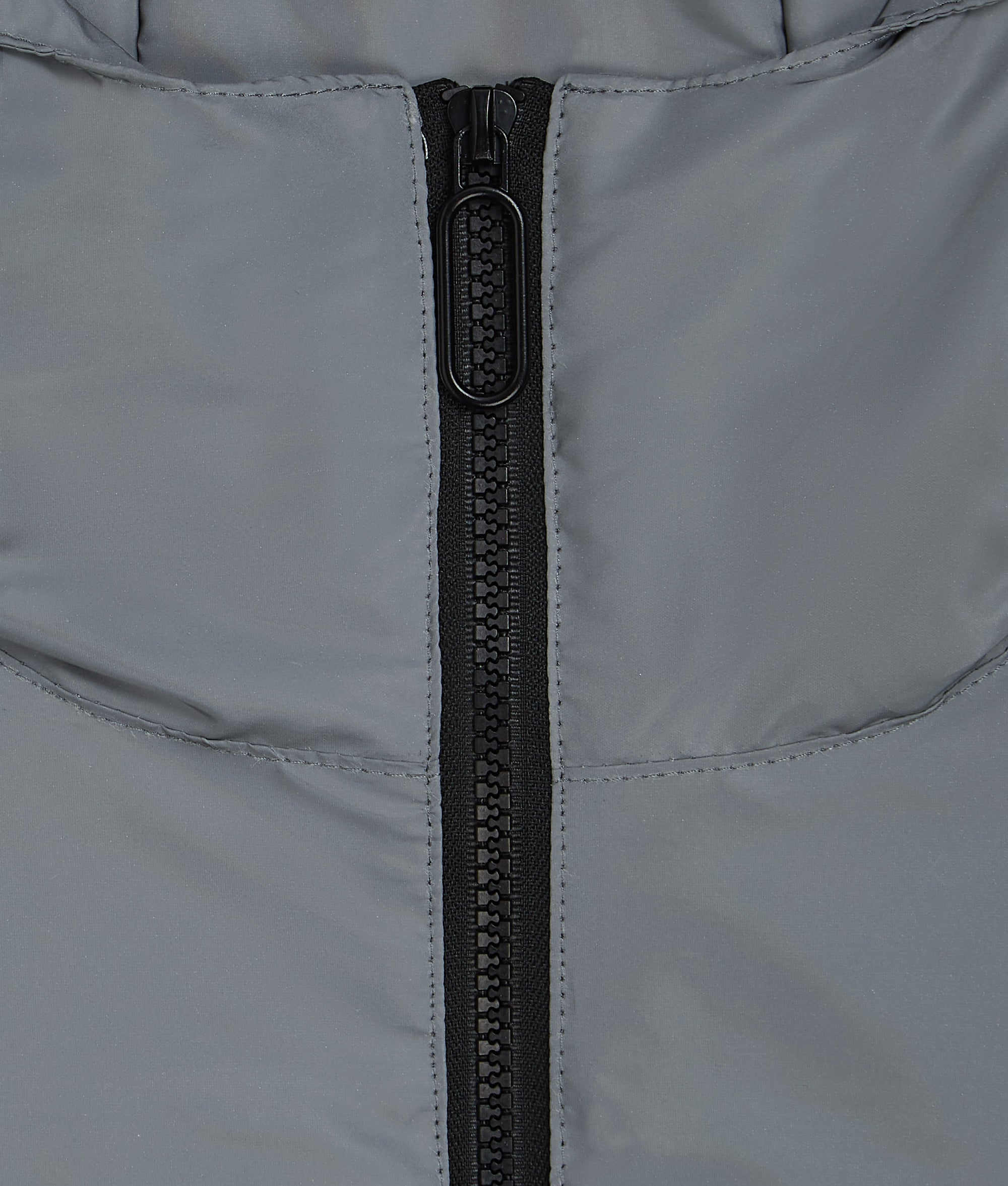 Sleeveless reflective hood - Image 5