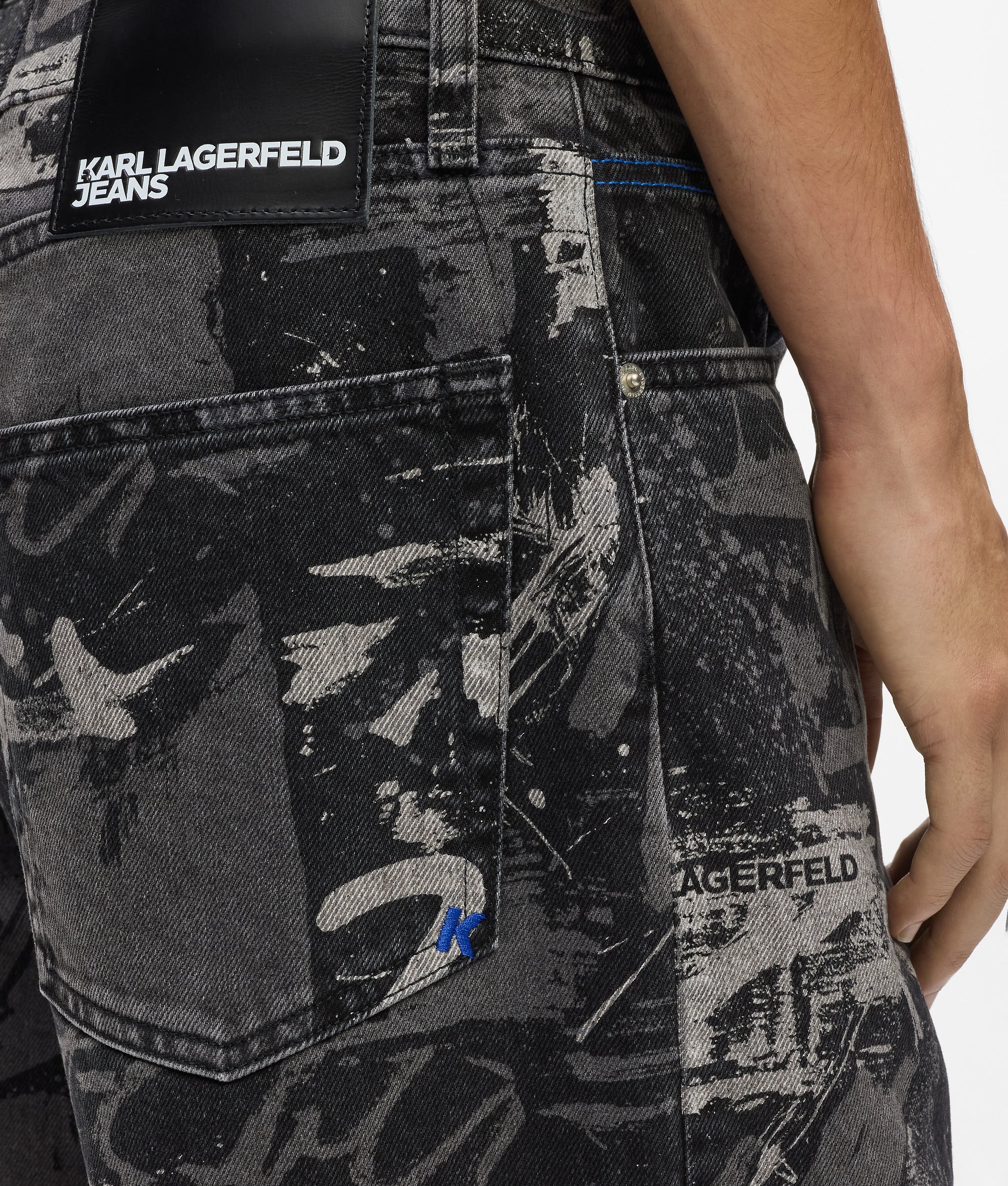 Paint-effect relaxed jeans - Image 2