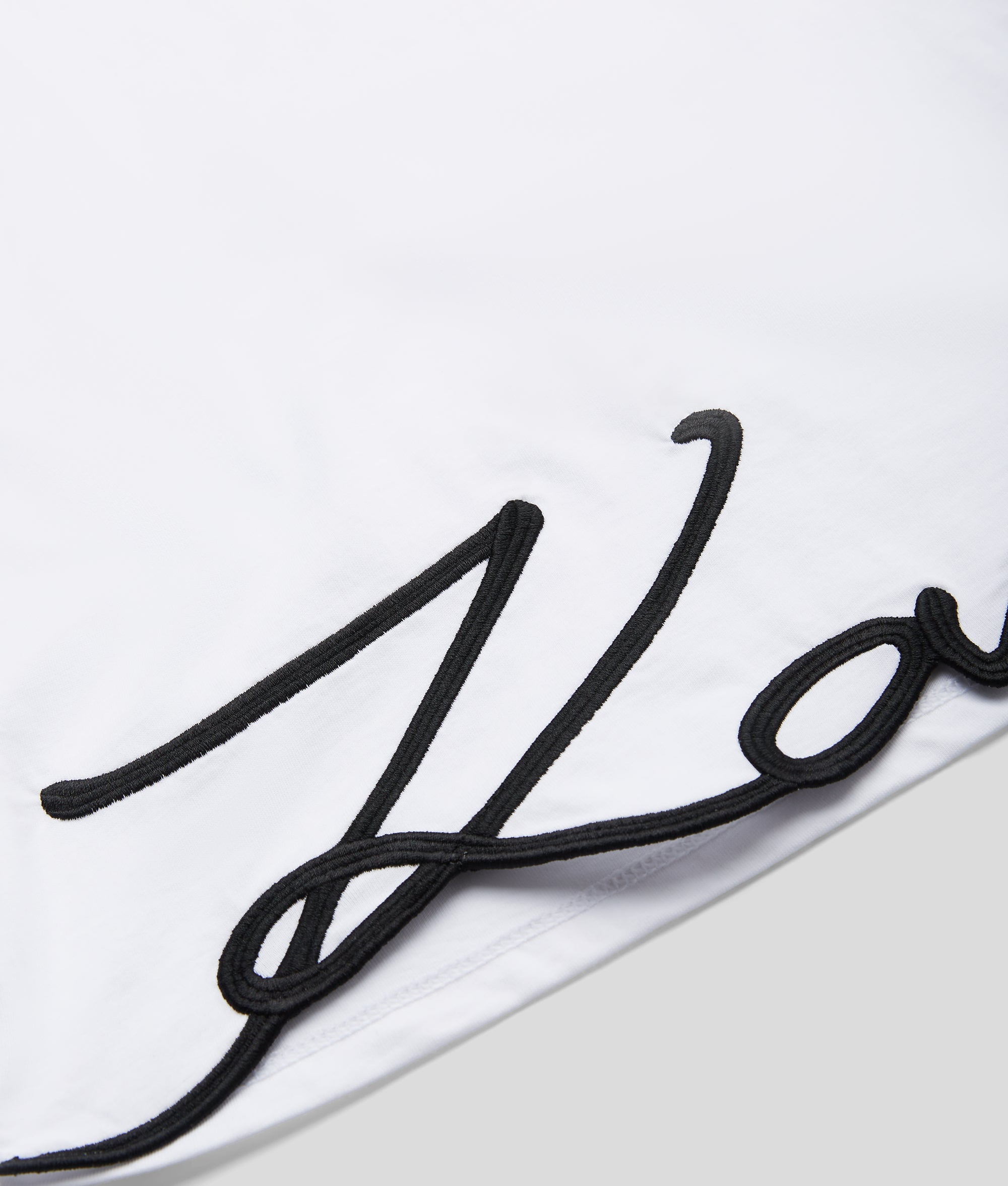 GIRLS SIGNATURE T-SHIRT DRESS - Image 4