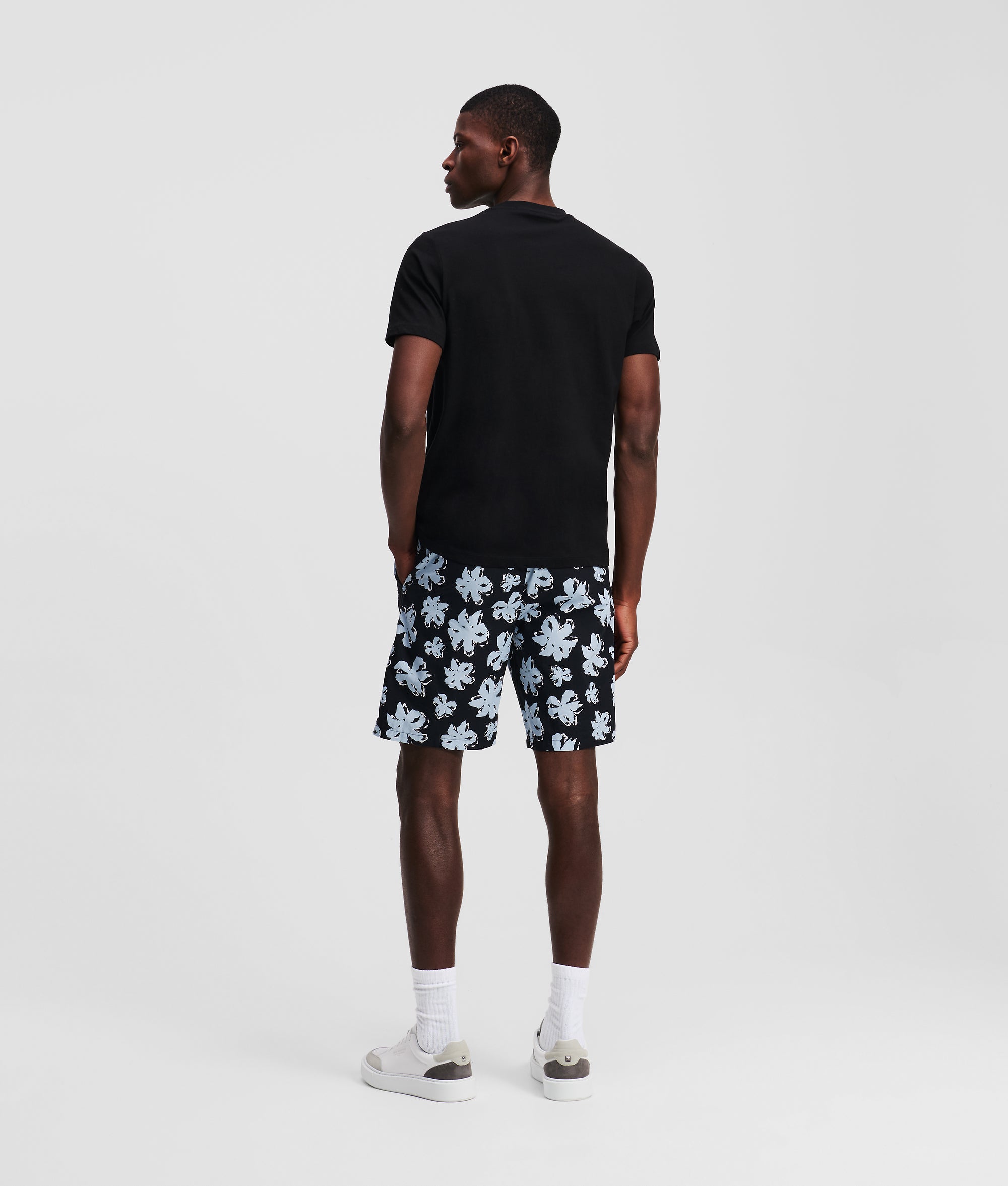 ALL-OVER FLOWER PRINT SHORTS - Image 3