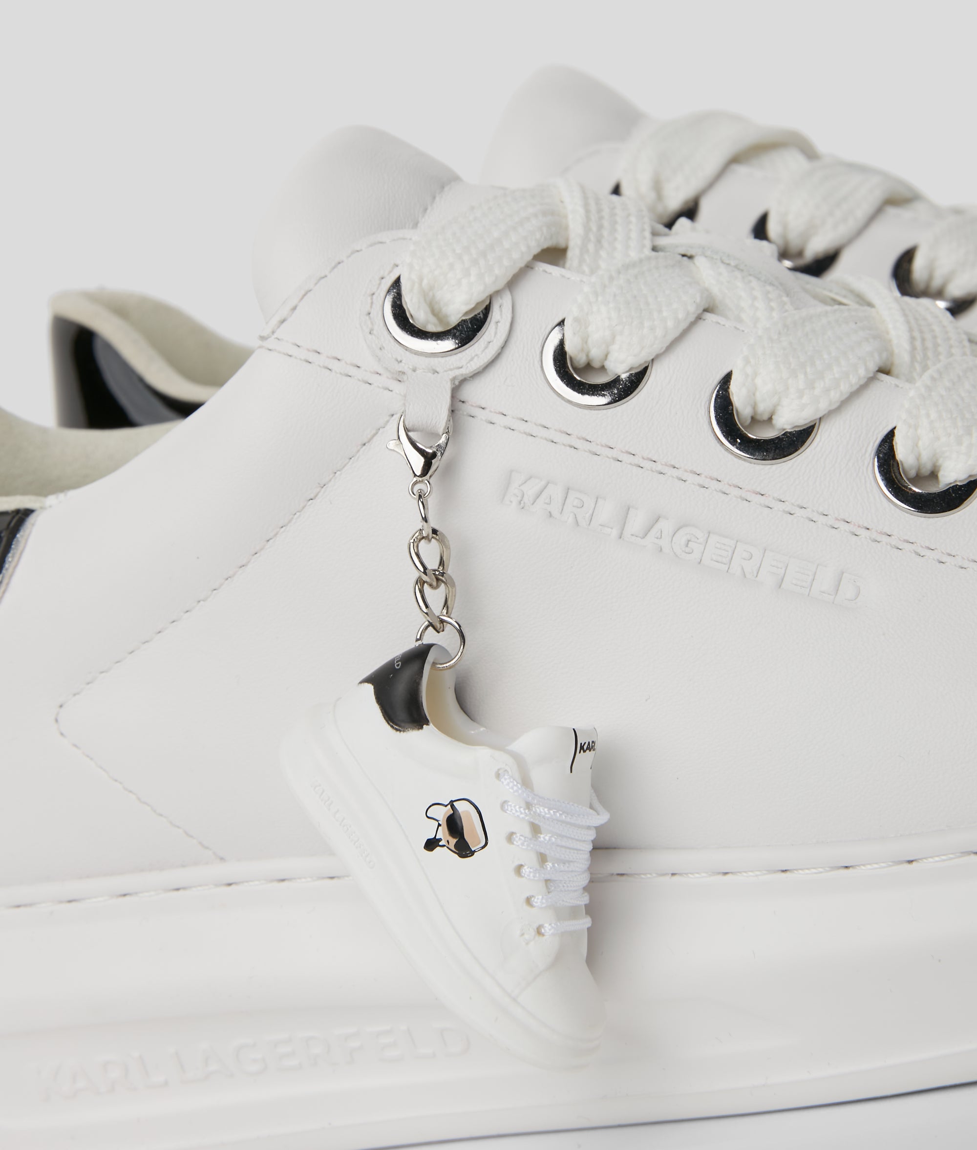 KAPRI KEYCHAIN SNEAKERS - Image 2